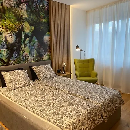 Tesla 8 Apartment Novi Sad Exterior photo