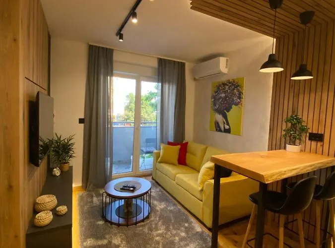 Tesla 8 Apartment