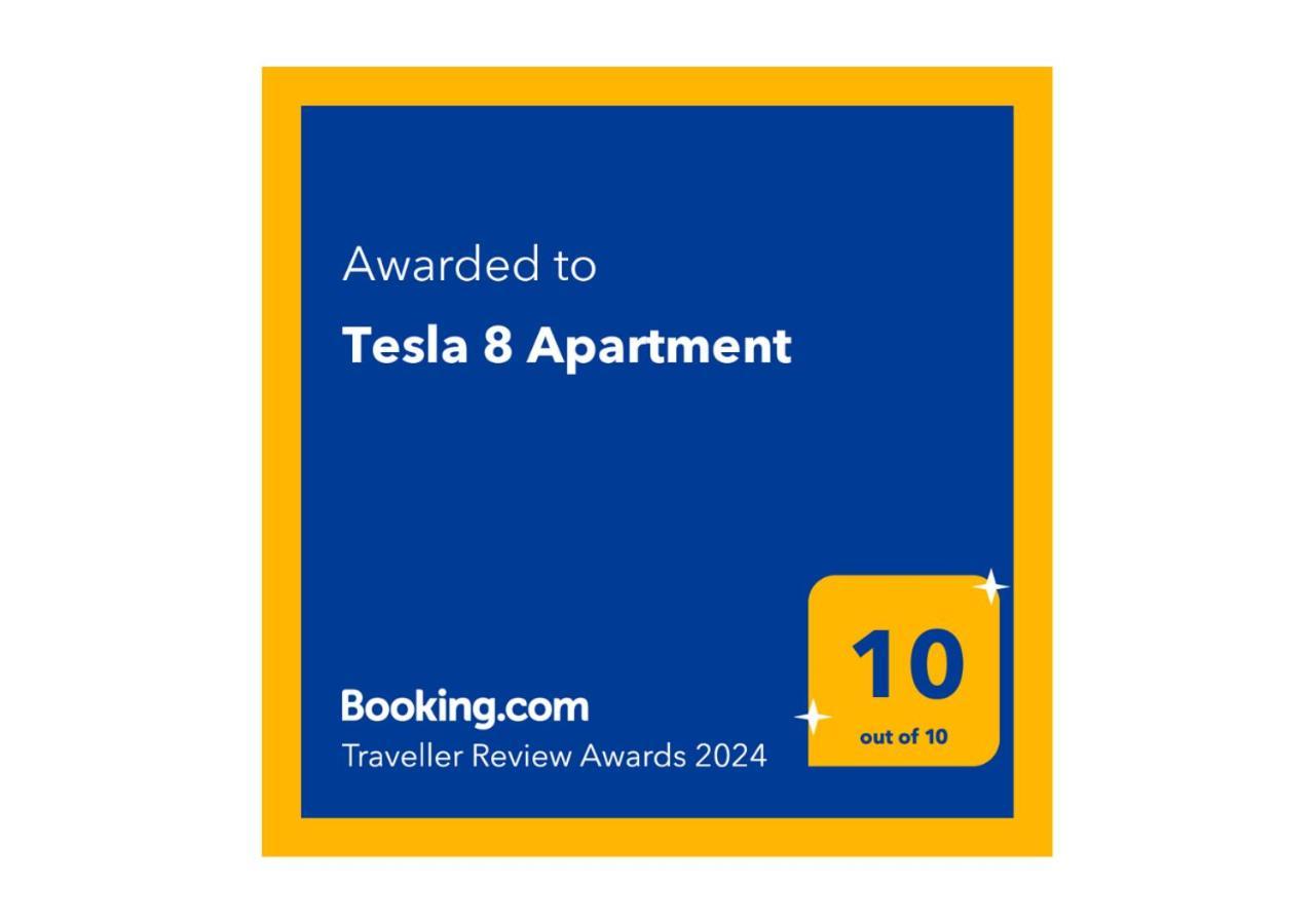 Tesla 8